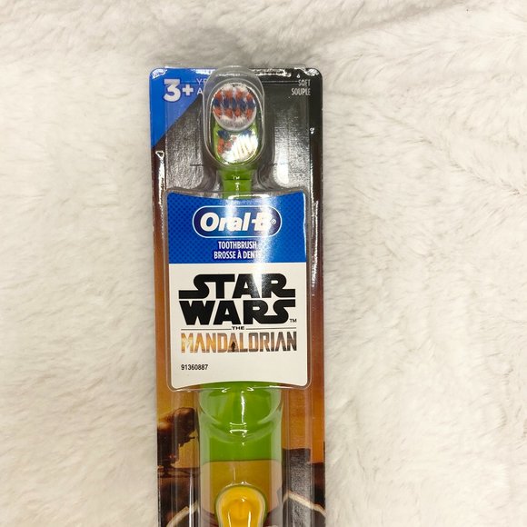 Oral-B Kid's Star Wars Mandalorian Toothbrush - Picture 6 of 8